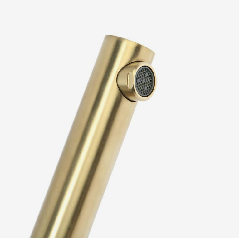 A90121AW Смеситель для умывальника ACCOONA с гайкой Нажимной механизм Цвет: золотой сатин